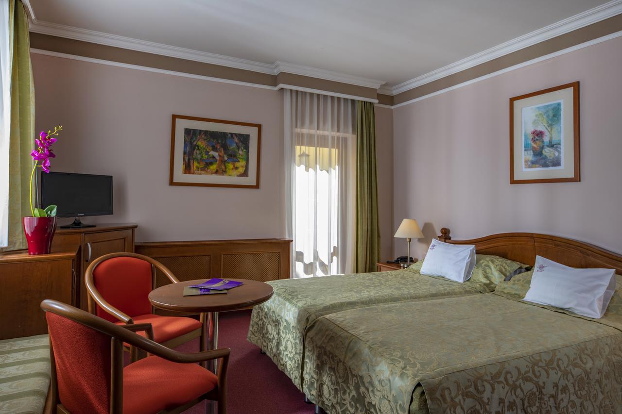 Betekints Wellness Hotel Veszprem Luaran gambar