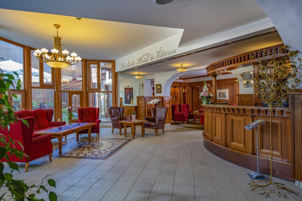 Betekints Wellness Hotel Veszprem Luaran gambar