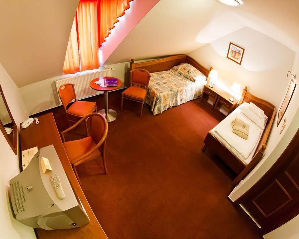 Betekints Wellness Hotel Veszprem Luaran gambar