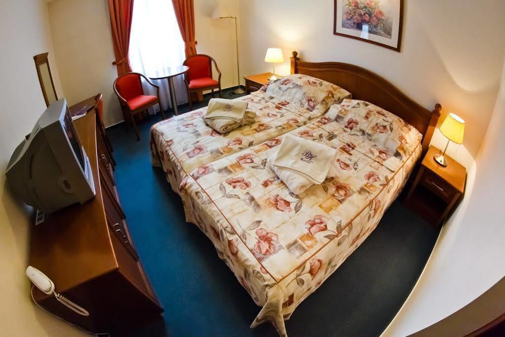Betekints Wellness Hotel Veszprem Luaran gambar