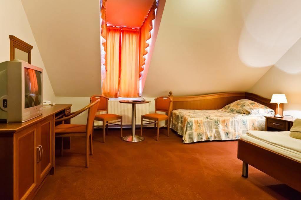 Betekints Wellness Hotel Veszprem Luaran gambar
