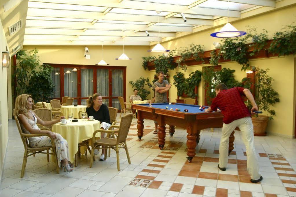 Betekints Wellness Hotel Veszprem Luaran gambar